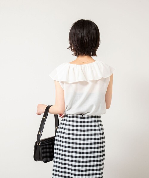 NOLLEY’S Sophi（ノーリーズソフィ）の「シアーラッフルノースリーブブラウス（シャツ/ブラウス・レディース・ブラック/オフホワイト/サックスブルー・38/36）」の20枚目の写真