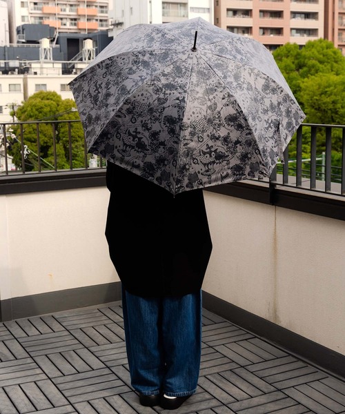 ScoLar(スカラー)の「652730:メルヘン柄 晴雨兼用UVカット傘(長傘・レディース・チャコールグレー・FREE)」の5枚目の写真