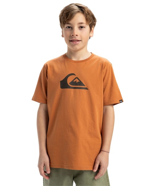 Quiksilver(クイックシルバー)の「EV COMP LOGO SS YTH/クイックシルバーキッズロゴフロントプリント半袖Tシャツ(Tシャツ/カットソー・キッズ・ホワイト/グリーン/ブルー/オレンジ/ブラック/オレンジ系その他/ホワイト系その他・150/130/160/140)」の1枚目の写真