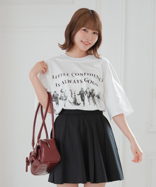 krahe(クレーエ)の「オーバーサイズプリントTシャツ(Tシャツ/カットソー・レディース・イエロー/ホワイト・FREE)」の1枚目の写真
