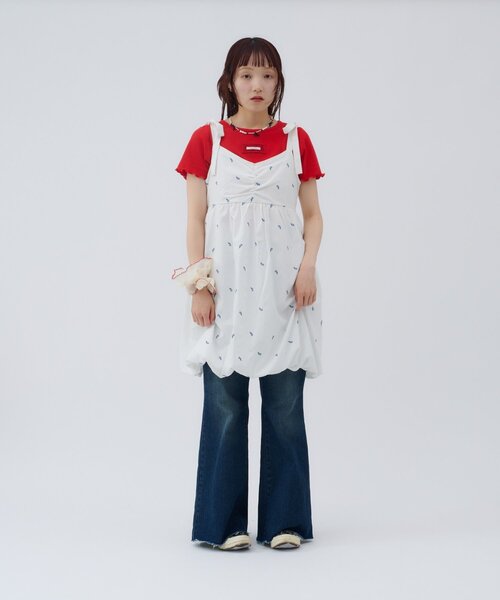 w closet（ダブルクローゼット）の「肩リボンバルーンキャミワンピース（ワンピース・レディース・オフホワイト/ブラック/サックスブルー・FREE）」の22枚目の写真