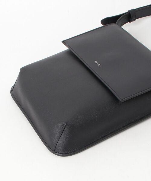 YArKA（ヤーカ）の「【YArKA/ヤーカ】real leather Flap 2way bag [paqi2] / フラップ2ウェイバッグ（ショルダーバッグ・メンズ・ブラック・FREE）」の16枚目の写真
