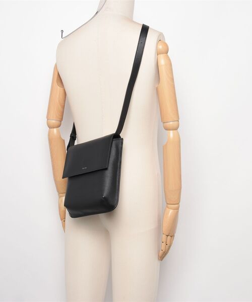 YArKA（ヤーカ）の「【YArKA/ヤーカ】real leather Flap 2way bag [paqi2] / フラップ2ウェイバッグ（ショルダーバッグ・メンズ・ブラック・FREE）」の18枚目の写真
