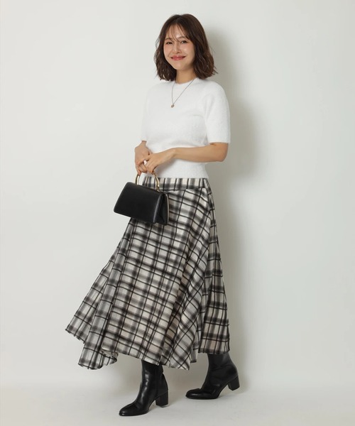 Apuweiser-riche（アプワイザーリッシェ）の「アシメチェック刺繍スカート（スカート・レディース・グレイッシュベージュ/ブラウン・2/1/0）」の6枚目の写真