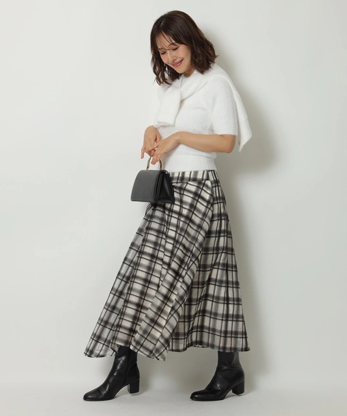 Apuweiser-riche（アプワイザーリッシェ）の「アシメチェック刺繍スカート（スカート・レディース・グレイッシュベージュ/ブラウン・2/1/0）」の7枚目の写真
