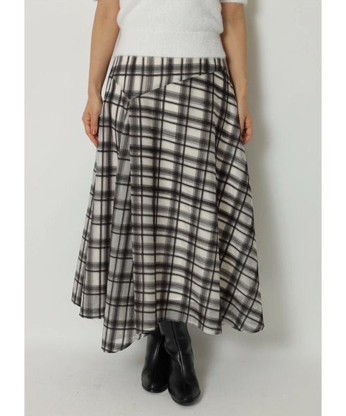 Apuweiser-riche（アプワイザーリッシェ）の「アシメチェック刺繍スカート（スカート・レディース・グレイッシュベージュ/ブラウン・2/1/0）」の8枚目の写真