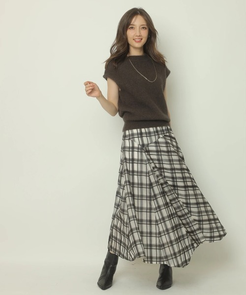 Apuweiser-riche（アプワイザーリッシェ）の「アシメチェック刺繍スカート（スカート・レディース・グレイッシュベージュ/ブラウン・2/1/0）」の9枚目の写真