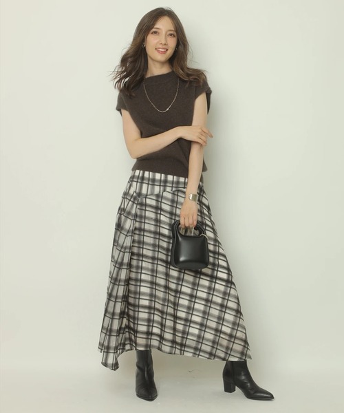 Apuweiser-riche（アプワイザーリッシェ）の「アシメチェック刺繍スカート（スカート・レディース・グレイッシュベージュ/ブラウン・2/1/0）」の10枚目の写真