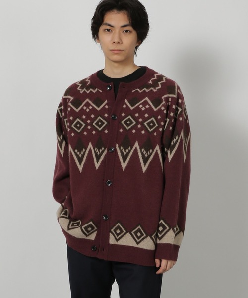 LAKOLE(ラコレ)の「求心ニットカーデ / 582569(カーディガン/ボレロ・メンズ・ホワイト/ブラック/ボルドー・LARGE/MEDIUM)」の1枚目の写真