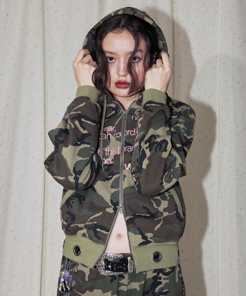 SEQUENZ(シークエンズ)の「※WEB限定 / セットアップ対応 / アイレットジップパーカー / sqnz eyelet zip pk(パーカー・メンズ・グレー/その他1/ブラック/ピンク/ライトグレー・LARGE/MEDIUM/SMALL)」の8枚目の写真
