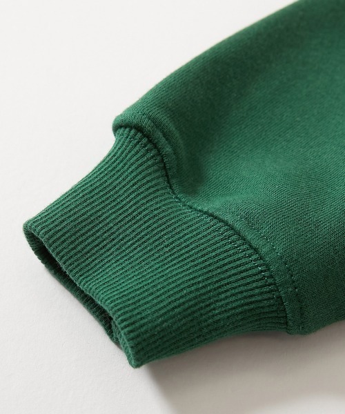 devirock（デビロック）の「デビラボ プリント 裏起毛  BOXシルエット トレーナー（スウェット・キッズ・レッド系1/レッド系2/ベージュ系1/グリーン系1/ブラック系2/ブルー系2/ベージュ系3/ブラック系4/ブラック系1/ベージュ系2/ブラック系3/グリーン系2/ブルー系1/ピンク系1・90cm/100cm/110cm/120cm/130cm/140cm/150cm/160cm）」の20枚目の写真