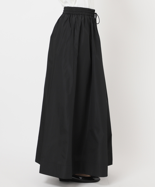 IENA（イエナ）の「メモリータフタギャザースカート（スカート・レディース・ブラック/ブラウン・36/38）」の13枚目の写真