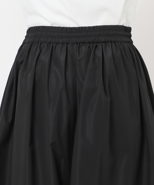 IENA（イエナ）の「メモリータフタギャザースカート（スカート・レディース・ブラック/ブラウン・36/38）」の17枚目の写真