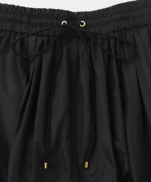 IENA（イエナ）の「メモリータフタギャザースカート（スカート・レディース・ブラック/ブラウン・36/38）」の18枚目の写真