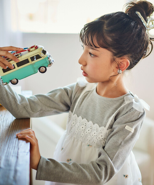 SLAP SLIP(スラップスリップ)の「花柄刺しゅうオーガンジービスチェドッキングTシャツ(80~130cm)(Tシャツ/カットソー・キッズ・イエロー/グレー・90cm/110cm/120cm/100cm/130cm/80cm)」の8枚目の写真