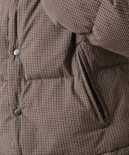 WHIMSIC（ウィムジック）の「【UNISEX/2サイズ】チェックパデットジャケット（ダウンジャケット/コート・メンズ・ブラック/ブラウン/ベージュ・1/2）」の15枚目の写真