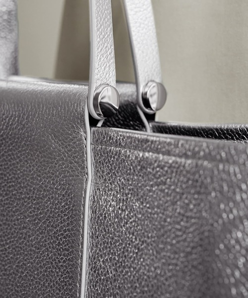 STYLE DELI（スタイルデリ）の「【DRESSDEN】レザーバッグ／L-01（トートバッグ・レディース・ブラック/シルバー/グレイッシュベージュ・FREE）」の13枚目の写真