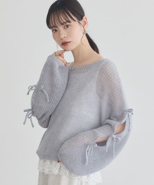 earth music&ecology(アースミュージックアンドエコロジー)の「サイドリボン透かしニットプルオーバー(ニット/セーター・レディース・オフホワイト/ブルー系その他7/ピンク・FREE)」の1枚目の写真
