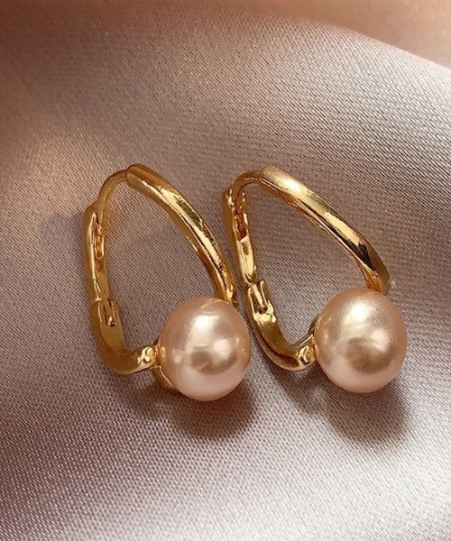 shoppinggo(ショッピングゴー)の「ピアス リングピアス レディース 上品 ゴールド ピアスパール 大ぶり 輝く 小顔効果(ピアス(両耳用)・レディース・ゴールド・FREE)」の2枚目の写真