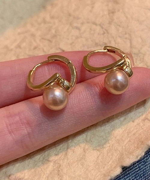 shoppinggo(ショッピングゴー)の「ピアス リングピアス レディース 上品 ゴールド ピアスパール 大ぶり 輝く 小顔効果(ピアス(両耳用)・レディース・ゴールド・FREE)」の4枚目の写真