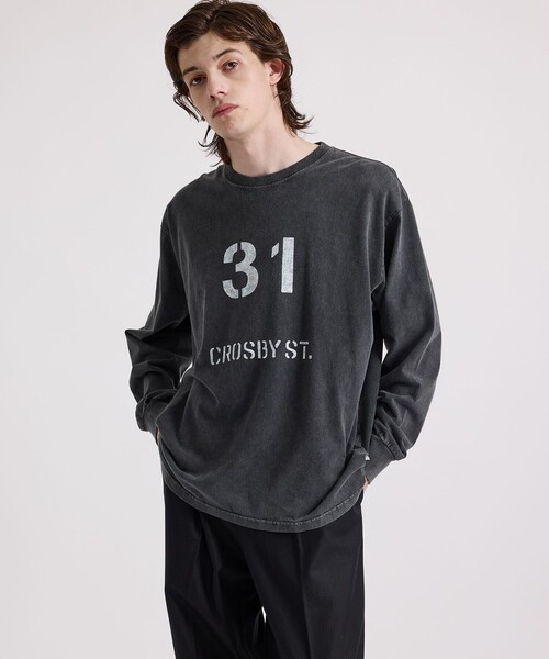 Saturdays NYC（サタデーズ ニューヨークシティ ）の「Crosby Stencil Print Relaxed LS Tee（Tシャツ/カットソー・メンズ・オリーブ/チャコールグレー・X-SMALL/XL/S/M/L）」の5枚目の写真