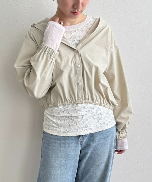 LHELBIE(レルビエ)の「ナイロンブルゾン(ブルゾン・レディース・ライトベージュ/ブラック/ネイビー・M)」の1枚目の写真