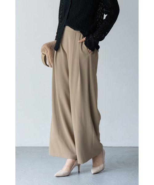 M.deux（エムドゥ）の「●大人の上品タックワイドパンツ●（その他パンツ・レディース・ベージュ/ネイビー/キャメル・MEDIUM）」の7枚目の写真