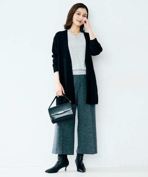 UNTITLED（アンタイトル）の「【洗える/ボタンなし】ミラノリブカーディガン（カーディガン/ボレロ・レディース・ブラック/ナチュラル・04/02/00/44）」の5枚目の写真