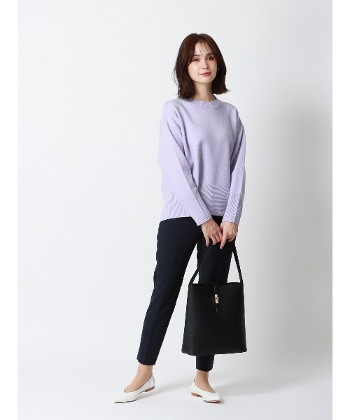 SUIT SQUARE（スーツスクエア）の「CHANTOWA コクーンシルエットプルオーバー 長袖 ウォッシャブル 無地（ニット/セーター・レディース・アイボリー系/パープル系/グレー系2/ブラウン系/グレー系1/ベージュ系・38(9号)）」の15枚目の写真