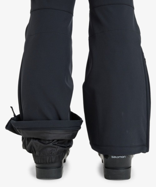 ROXY（ロキシー）の「SUMMIT BIB PT /ロキシースキニースキースノーボードビブパンツ（その他パンツ・レディース・ブラック/グリーン・SMALL/MEDIUM/LARGE）」の16枚目の写真