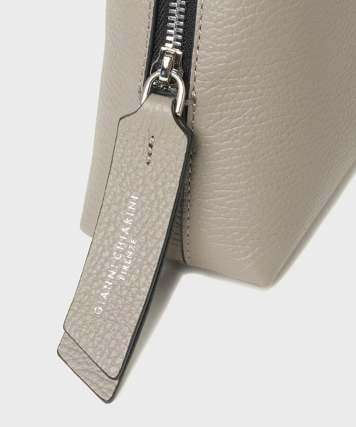 GIANNI CHIARINI(ジャンニ キアリーニ)の「【GIANNI CHIARINI/ジャンニ キアリーニ】ALIFA S アリファ レザーミニショルダーバッグ(ショルダーバッグ・レディース・グレイッシュベージュ/アイボリー/ブラック・フリー)」の16枚目の写真