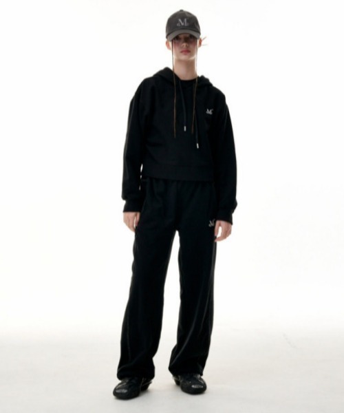 MUCENT(ムセント)の「◇MUCENT◇ブランド直輸入正規品/MUCENT アーク バック ロゴ フーディー MUCENT ARC BACK LOGO HOODIE(パーカー・レディース・ホワイト/ブラック/グレー・M/L)」の9枚目の写真