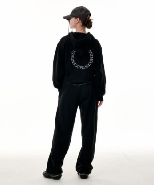 MUCENT(ムセント)の「◇MUCENT◇ブランド直輸入正規品/MUCENT アーク バック ロゴ フーディー MUCENT ARC BACK LOGO HOODIE(パーカー・レディース・ホワイト/ブラック/グレー・M/L)」の5枚目の写真