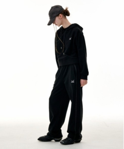 MUCENT(ムセント)の「◇MUCENT◇ブランド直輸入正規品/MUCENT アーク バック ロゴ フーディー MUCENT ARC BACK LOGO HOODIE(パーカー・レディース・ホワイト/ブラック/グレー・M/L)」の6枚目の写真