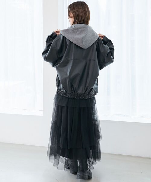 MAJESTIC LEGON(マジェスティックレゴン)の「ヴィンテージライク合皮ブルゾン(ブルゾン・レディース・ブラウン/ブラック系その他2/ブラック・MEDIUM)」の21枚目の写真