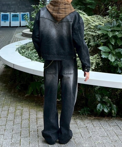 Chikashitsu +（チカシツプラス）の「【Chikashitsu +】semi wide denim pants 2 / 【チカシツプラス】セミワイドデニムパンツ2（デニムパンツ・メンズ・ブラック/ブルー・M/S）」の13枚目の写真