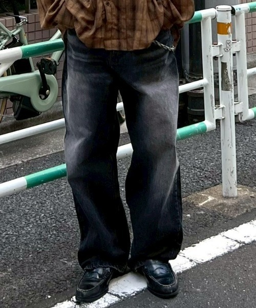 Chikashitsu +(チカシツプラス)の「【Chikashitsu +】semi wide denim pants 2 / 【チカシツプラス】セミワイドデニムパンツ2(デニムパンツ・メンズ・ブラック/ブルー・M/S)」の15枚目の写真