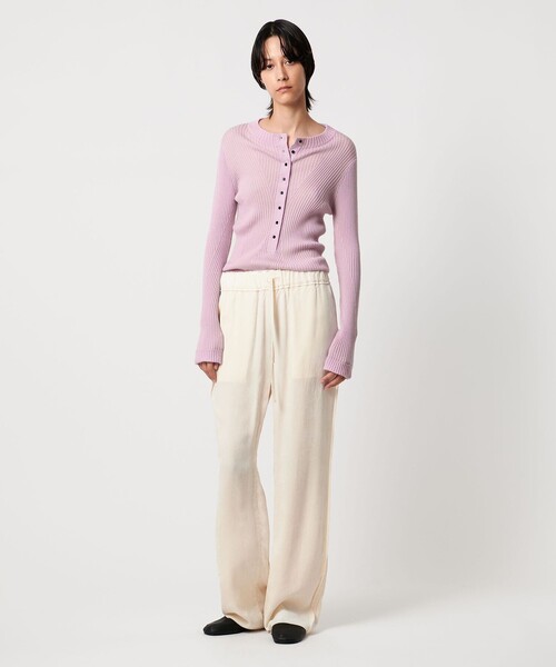 AEWEN MATOPH（イウエン マトフ）の「＜AEWEN MATOPH＞ウールリブヘンリーネック ニットプルオーバー（ニット/セーター・レディース・ライトグレー/ライラック/ブラック・FREE）」の8枚目の写真