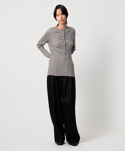 AEWEN MATOPH（イウエン マトフ）の「＜AEWEN MATOPH＞ウールリブヘンリーネック ニットプルオーバー（ニット/セーター・レディース・ライトグレー/ライラック/ブラック・FREE）」の12枚目の写真