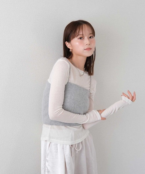 Reurie'(レウリィ)の「アンゴラブレンドニットビスチェ / キャミソール レイヤード 重ね着 ふわふわ 秋冬 シンプル(キャミソール・レディース・ダークブラウン/ライトグレー・FREE)」の12枚目の写真