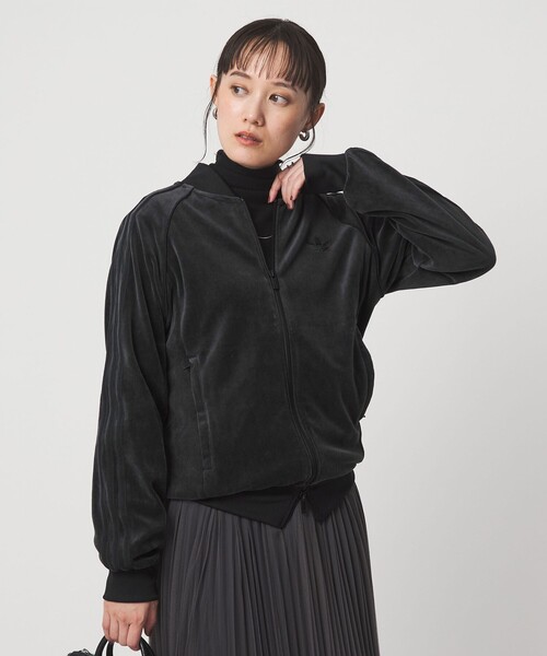 adidas Originals（アディダスオリジナルス）の「＜adidas Originals＞ベロア トラックトップ（ジャージ・レディース・ダークグレー/ブラック・M）」の2枚目の写真