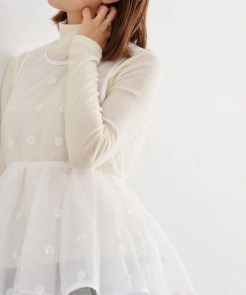 U by SPICK&SPAN（ユーバイスピックアンドスパン）の「フラワースパンコールブラウス（シャツ/ブラウス・レディース・サックスブルー/ホワイト・FREE）」の8枚目の写真