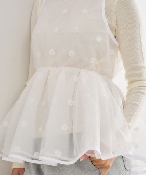 U by SPICK&SPAN（ユーバイスピックアンドスパン）の「フラワースパンコールブラウス（シャツ/ブラウス・レディース・サックスブルー/ホワイト・FREE）」の9枚目の写真