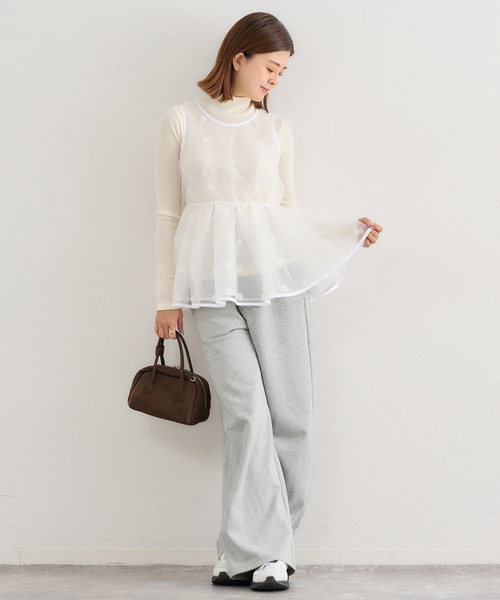 U by SPICK&SPAN（ユーバイスピックアンドスパン）の「フラワースパンコールブラウス（シャツ/ブラウス・レディース・サックスブルー/ホワイト・FREE）」の11枚目の写真