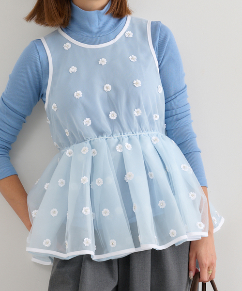 U by SPICK&SPAN（ユーバイスピックアンドスパン）の「フラワースパンコールブラウス（シャツ/ブラウス・レディース・サックスブルー/ホワイト・FREE）」の15枚目の写真