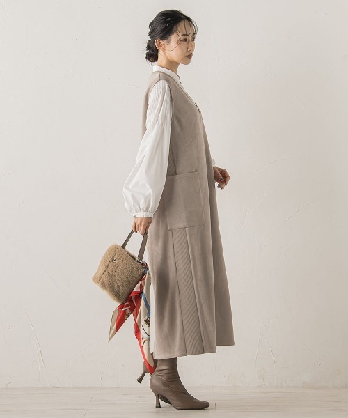 Droite lautreamont（ドロワットロートレアモン）の「マシュマロスウェードワンピース≪手洗い可能≫（ワンピース・レディース・ベージュ/チャコールグレー・M/S）」の20枚目の写真