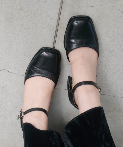 Kastane（カスタネ）の「【オケージョン対応】スクエアストラップパンプス（パンプス・レディース・ブラウン/ブラック・38/39/36/37）」の4枚目の写真