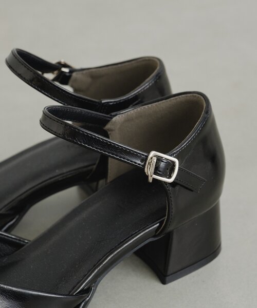 Kastane（カスタネ）の「【オケージョン対応】スクエアストラップパンプス（パンプス・レディース・ブラウン/ブラック・38/39/36/37）」の6枚目の写真