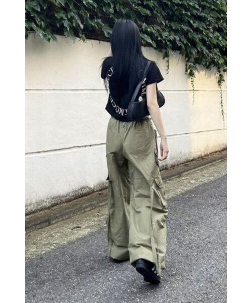 MUCENT(ムセント)の「シグネチャーバックラウンド円形ロゴクロップ半袖Tシャツ(ブラック)(Tシャツ/カットソー・レディース・その他・FREE)」の13枚目の写真