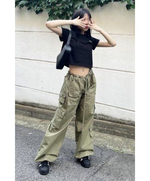 MUCENT(ムセント)の「シグネチャーバックラウンド円形ロゴクロップ半袖Tシャツ(ブラック)(Tシャツ/カットソー・レディース・その他・FREE)」の14枚目の写真